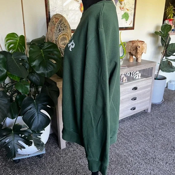 Basic Editions Green Reinbeer Sweatshirt - Picture 3 of 7